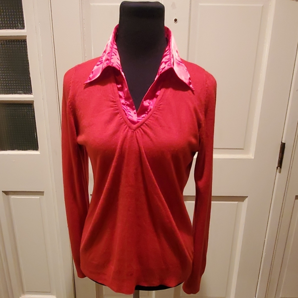 Beautiful red sweater with collar